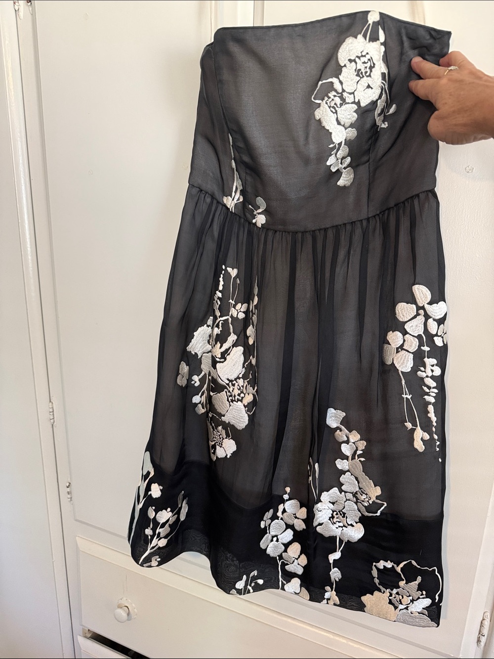 White House Black Market Black Strapless Floral Embroidered Dress